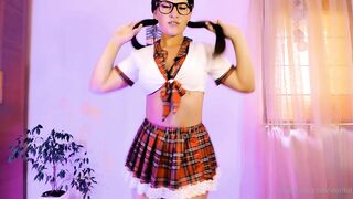 Vivyenna - School Girl Dancing Roleplay