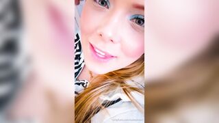 Bailey Knox cute pussy rubbing