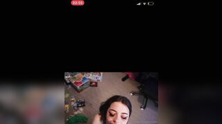 Hannahowo sucks dick!