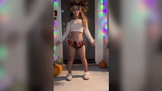 Alahna Ly looking cute