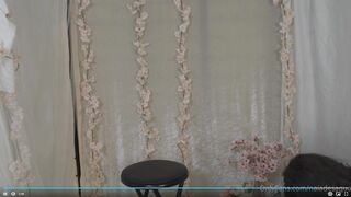 Naiades Aqua - Strips at the end of a try on video