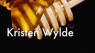 kristenwylde - Pillow humping while cuckolding you