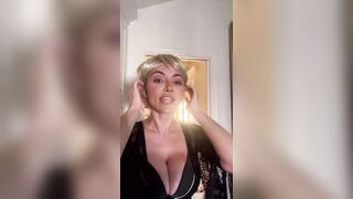 Lindsey Pelas Live Cowgirl