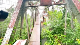 SportyNaked fucking on a walking bridge