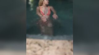 Lil Tay Teasing In The Pool Video Leaked