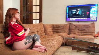 Naomih666 - Ad break distractions