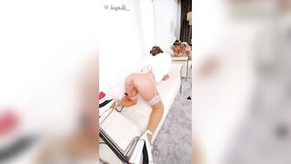 Bougie BB Birthday Fuck Machine