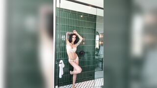 Misss Missy Silly dance and Photoshoot