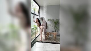 Auhneesh Nicole