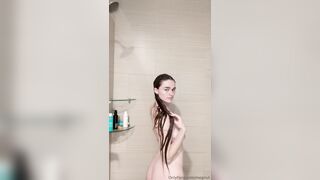 Megnutt - BRAND NEW SHOWER VIDEO