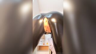 Jen British MILF PoV solo play in leather
