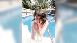 Usatame by the pool
