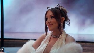 Lily Phillips Turned On Dirty Sexy Money - S01EP6 - Thou Shalt Not Judge