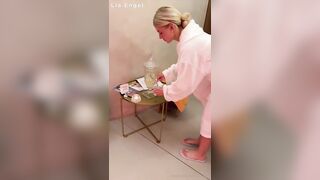 Lia Engel Massage with a happy ending