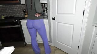 avanellejules stretching your stepmommy's pussy