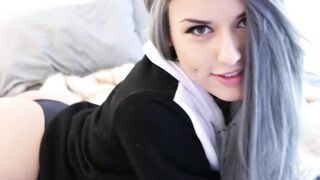 Octavia May –  B E D H E A D