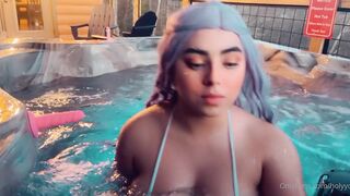 holy yoly en la piscina 2