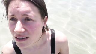 ivyworksout nipple slip