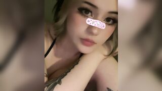 JadeyAnh old instagram story