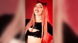 Runa rainbow covered in cum