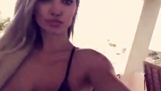 Lindsey Pelas’ Bouncy Tits